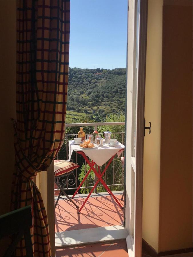 Uliveto Saglietto Agriturismo A Poggi Apartments Imperia Eksteriør bilde