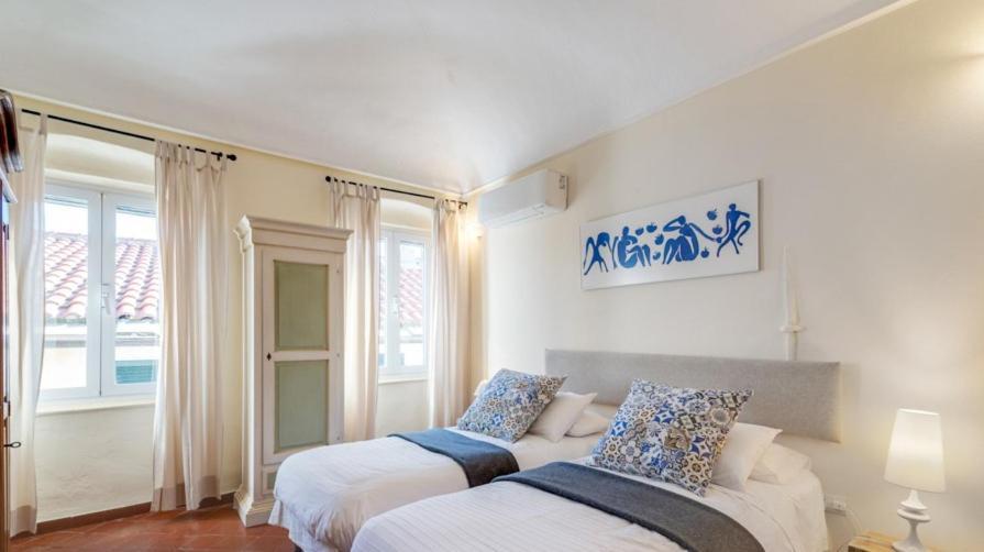 Uliveto Saglietto Agriturismo A Poggi Apartments Imperia Eksteriør bilde