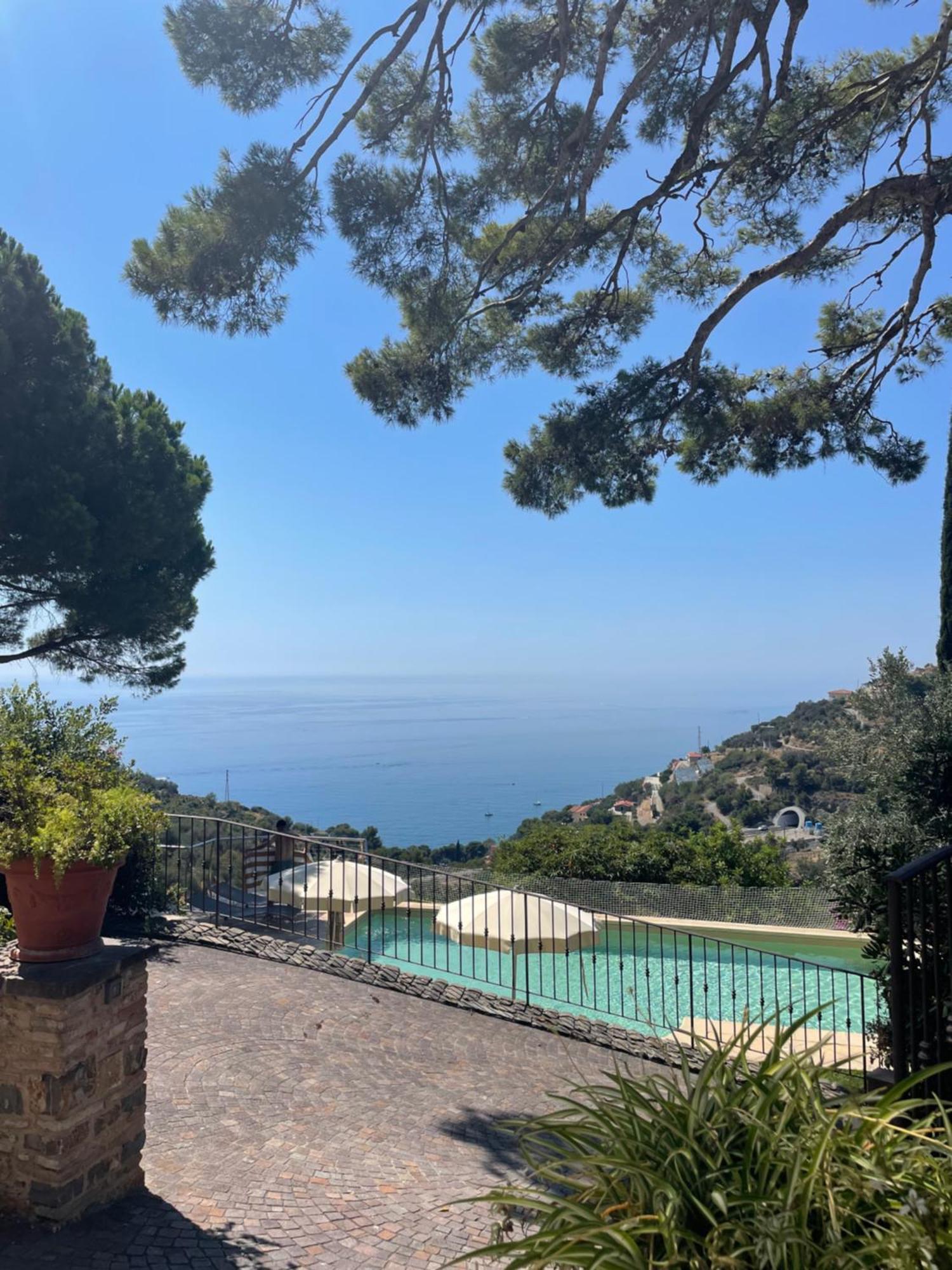 Uliveto Saglietto Agriturismo A Poggi Apartments Imperia Eksteriør bilde