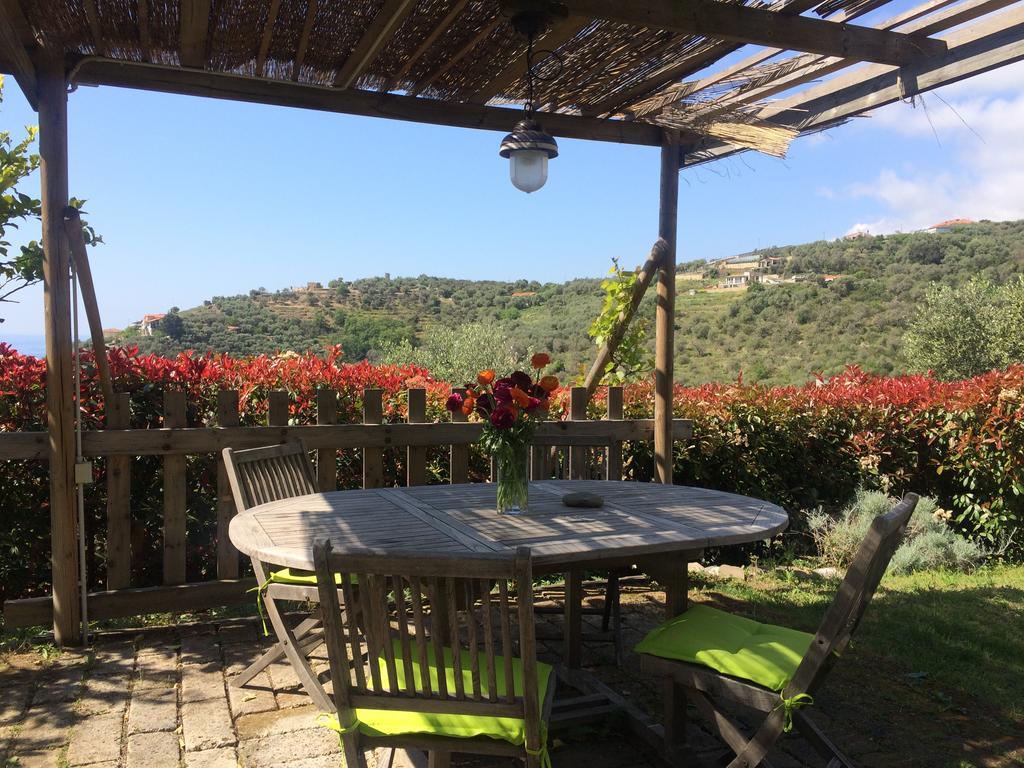 Uliveto Saglietto Agriturismo A Poggi Apartments Imperia Eksteriør bilde